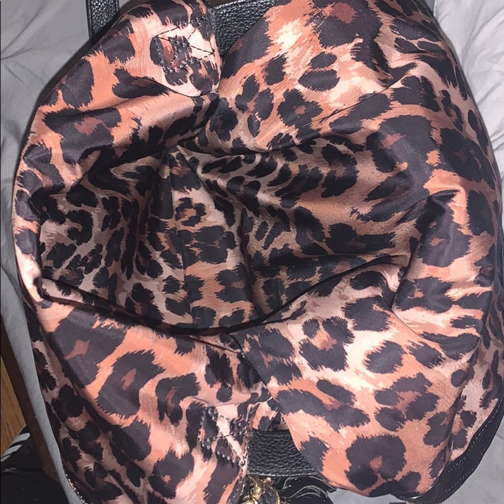 Backpack - Picture 4 of 8